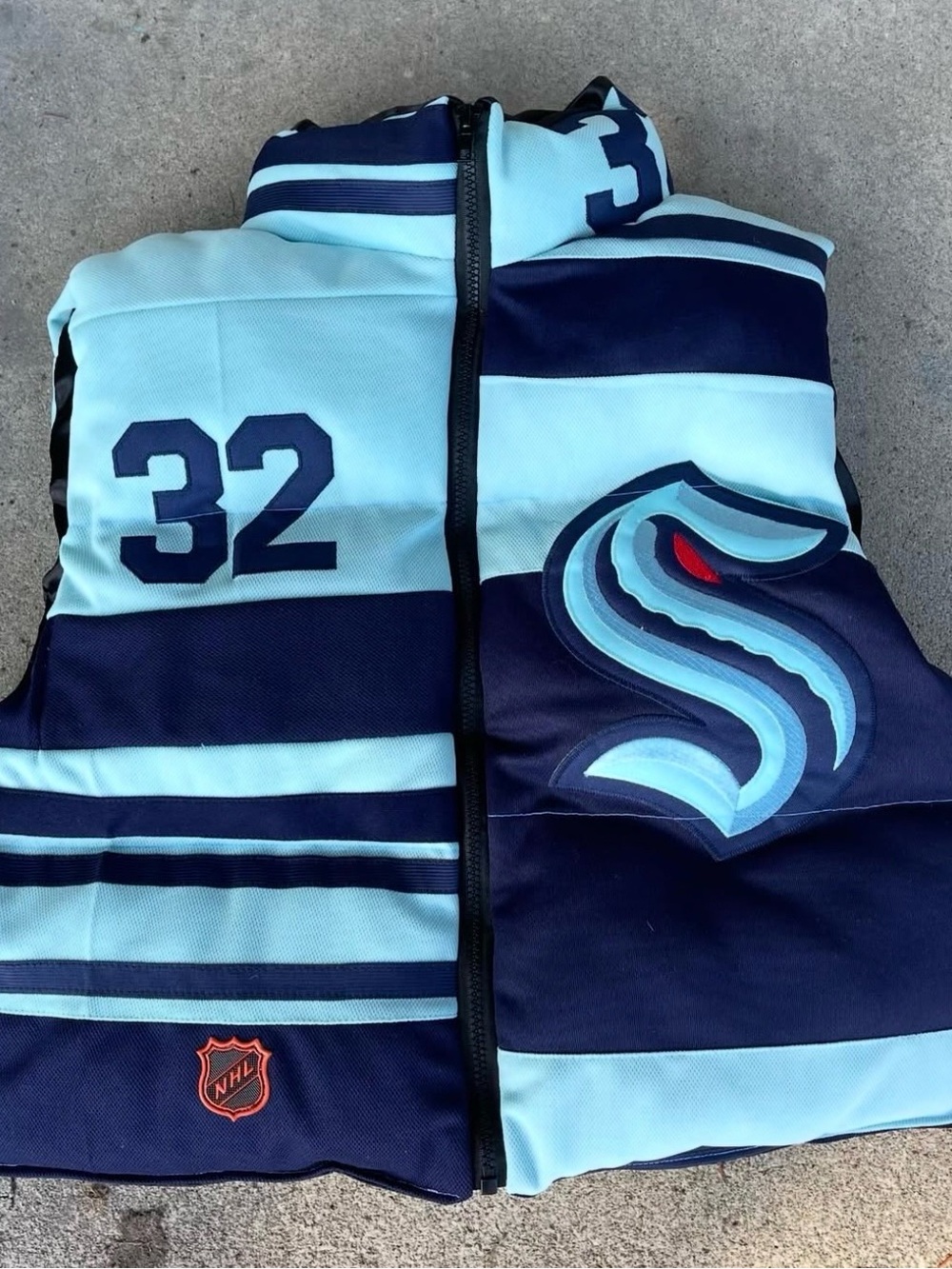 NHL Womens Reworked Krakens Puffer Vest